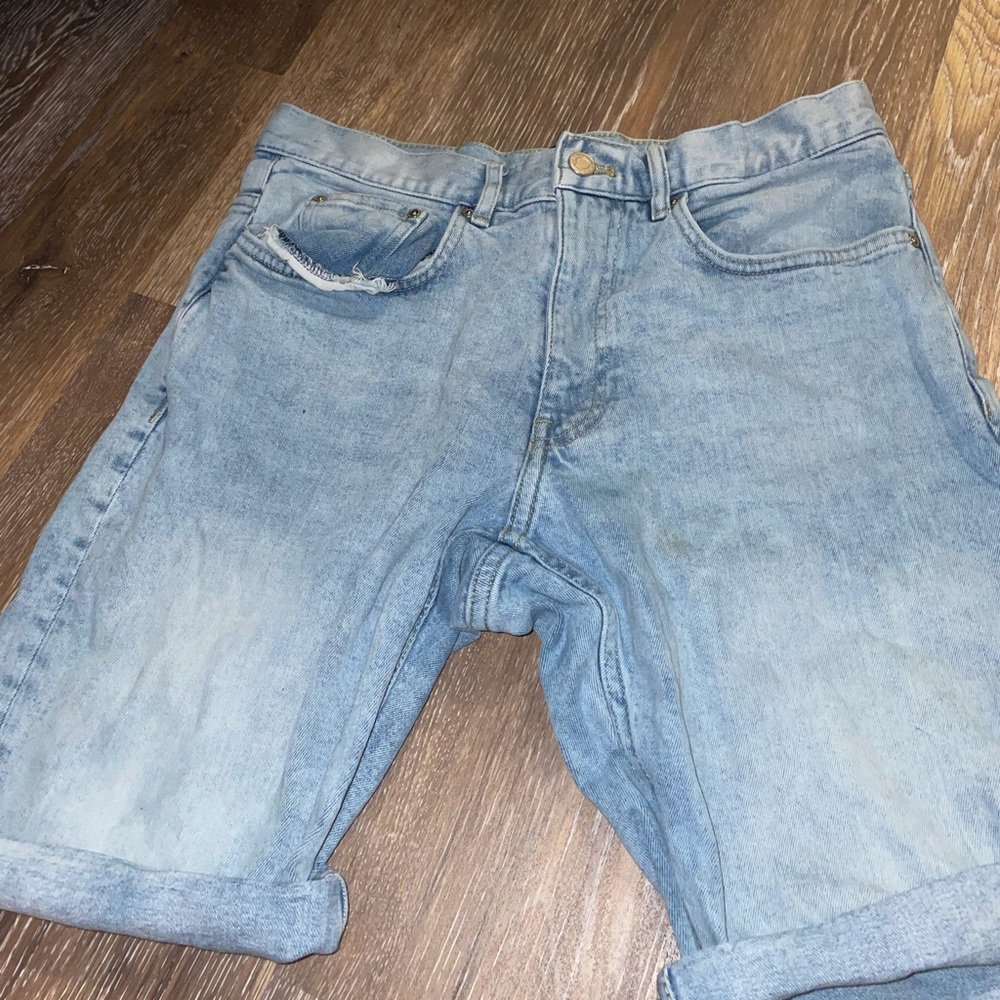 H&M Lightwash Jean Shorts